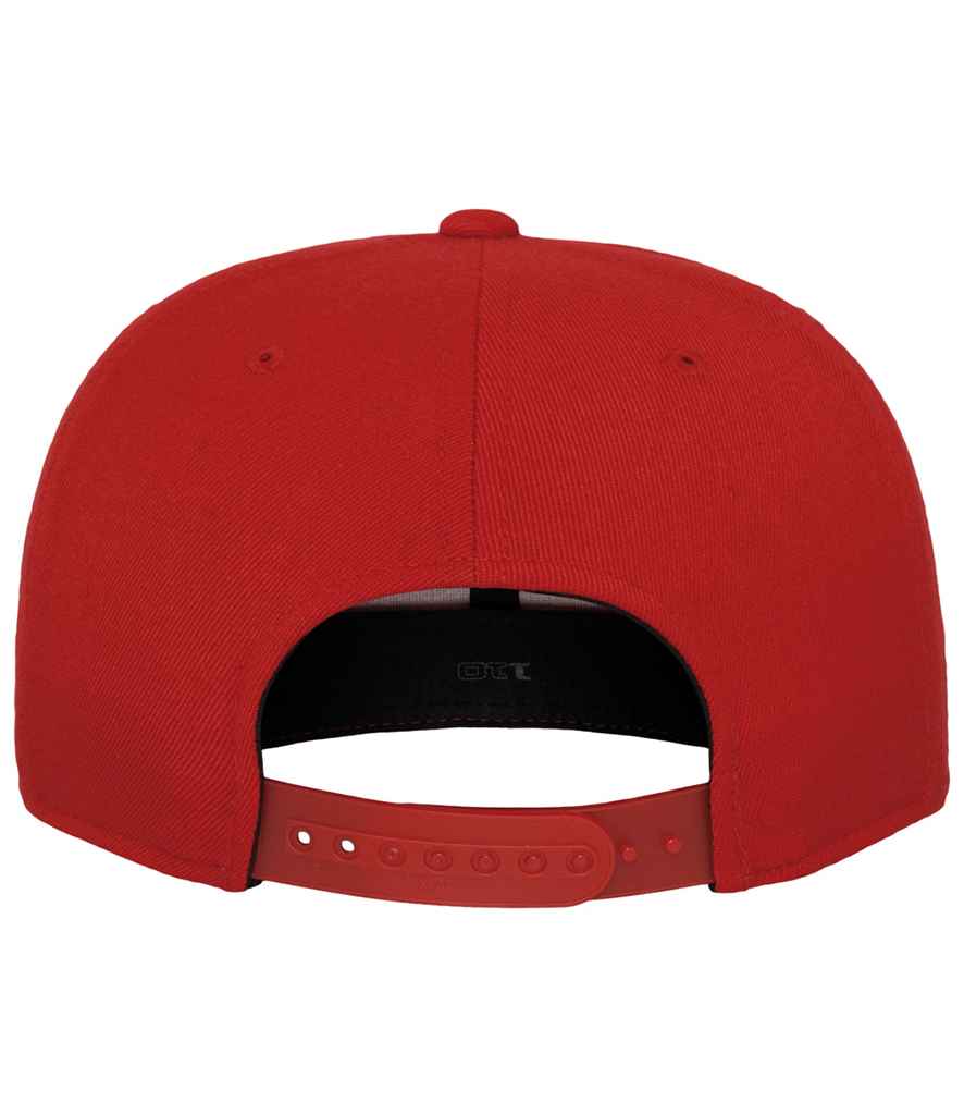 ATL Falcons UK - Embroidered Logo Snapback Cap - Red